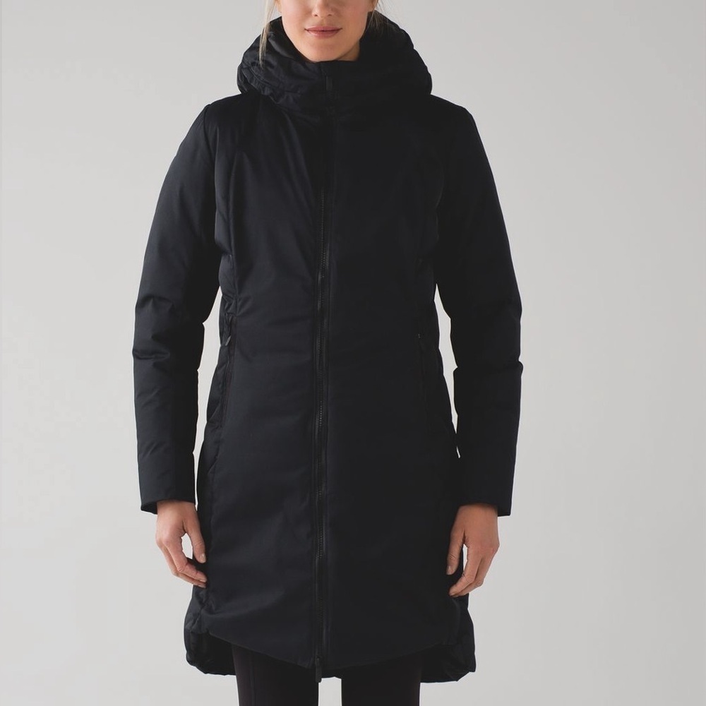 Lululemon Fluff The Cold Hooded Long 600 Fill Goose Down Parka in Black Size 4